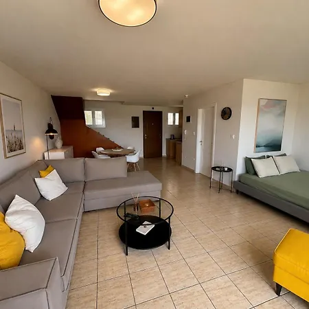 Apartment Sea Breeze
